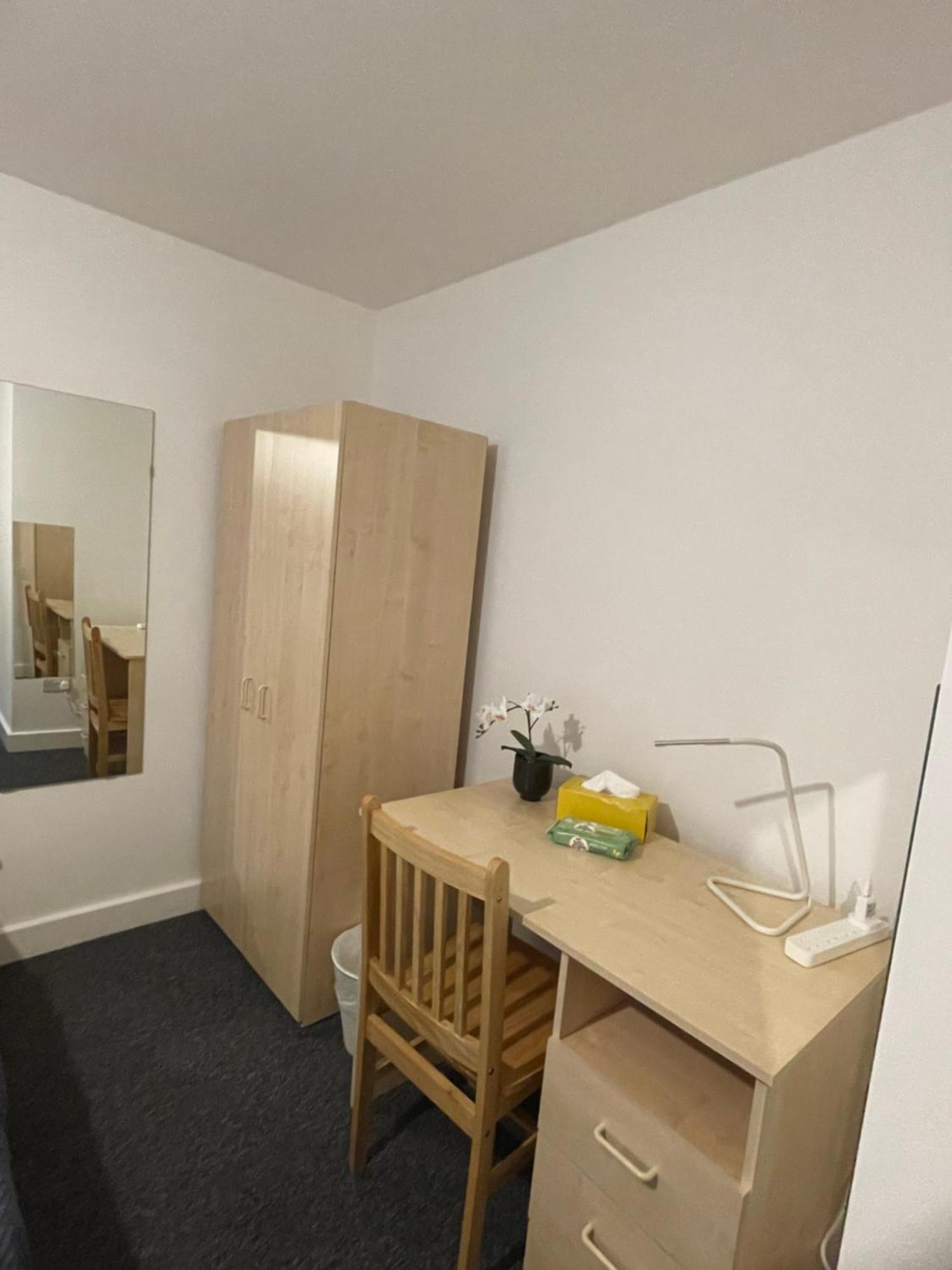 Lovely Triple And Quadruple Rooms In Euston & Square In Central Londyn Zewnętrze zdjęcie
