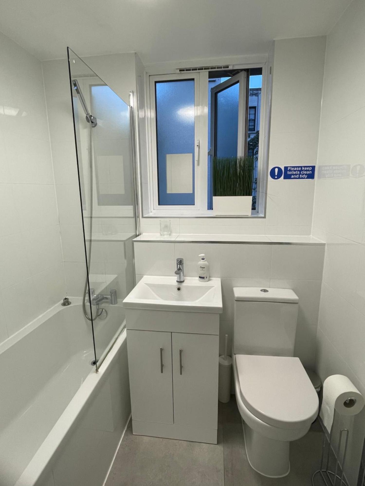 Lovely Triple And Quadruple Rooms In Euston & Square In Central Londyn Zewnętrze zdjęcie