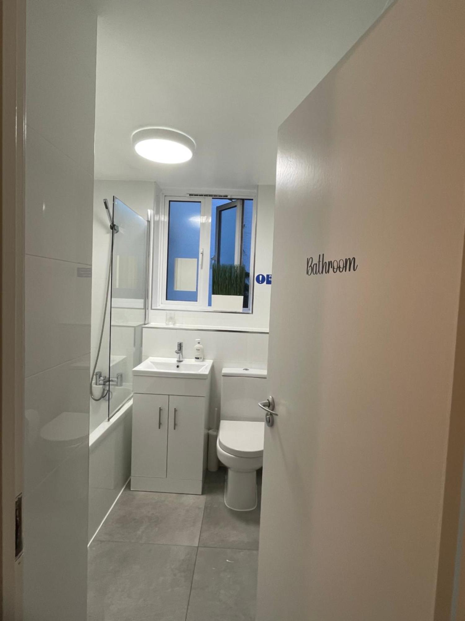 Lovely Triple And Quadruple Rooms In Euston & Square In Central Londyn Zewnętrze zdjęcie